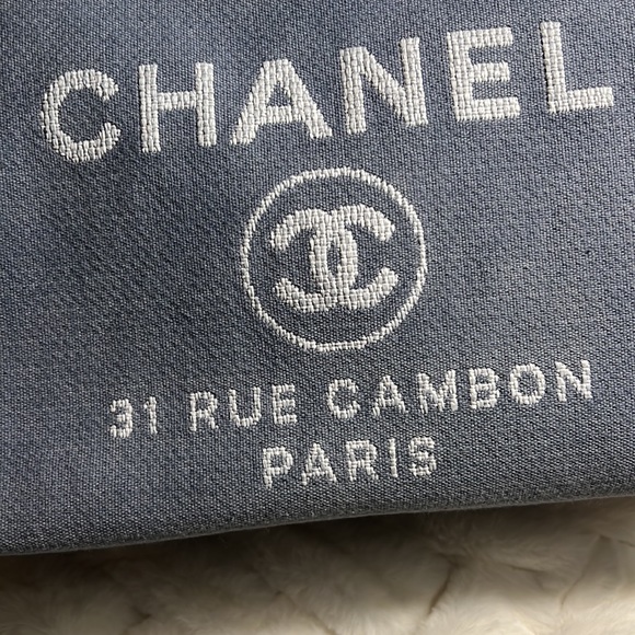 Chanel denim tote bag - Picture 2 of 10